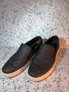 Michael Kors Slip-On Sneakers MK Logo Brown Canvas Women’s 6.5